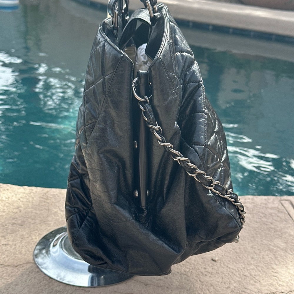 Chanel Black Quilted Le Boy Shopper tote recently - Picture 4 of 12